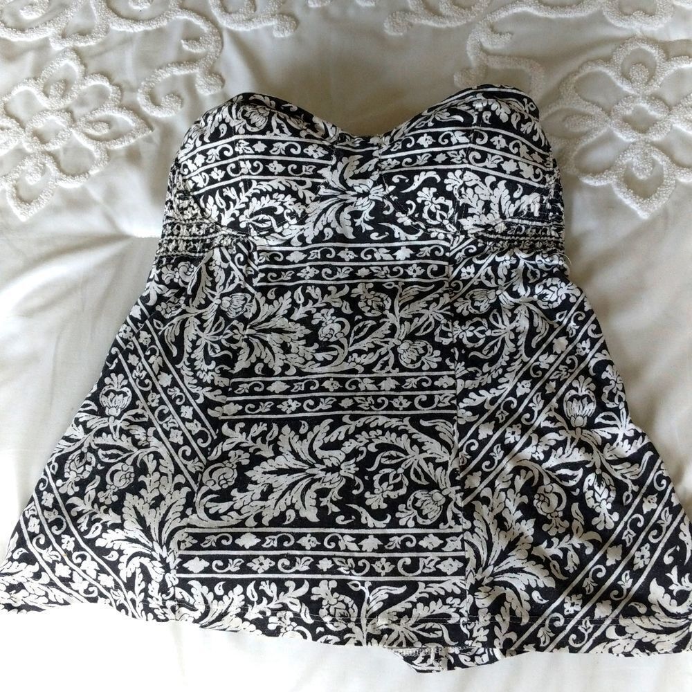 Billabong Black and White Strapless Top -Corset Style XSmall